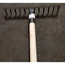 Gereblye kovácsolt 12 fogú nyelezett